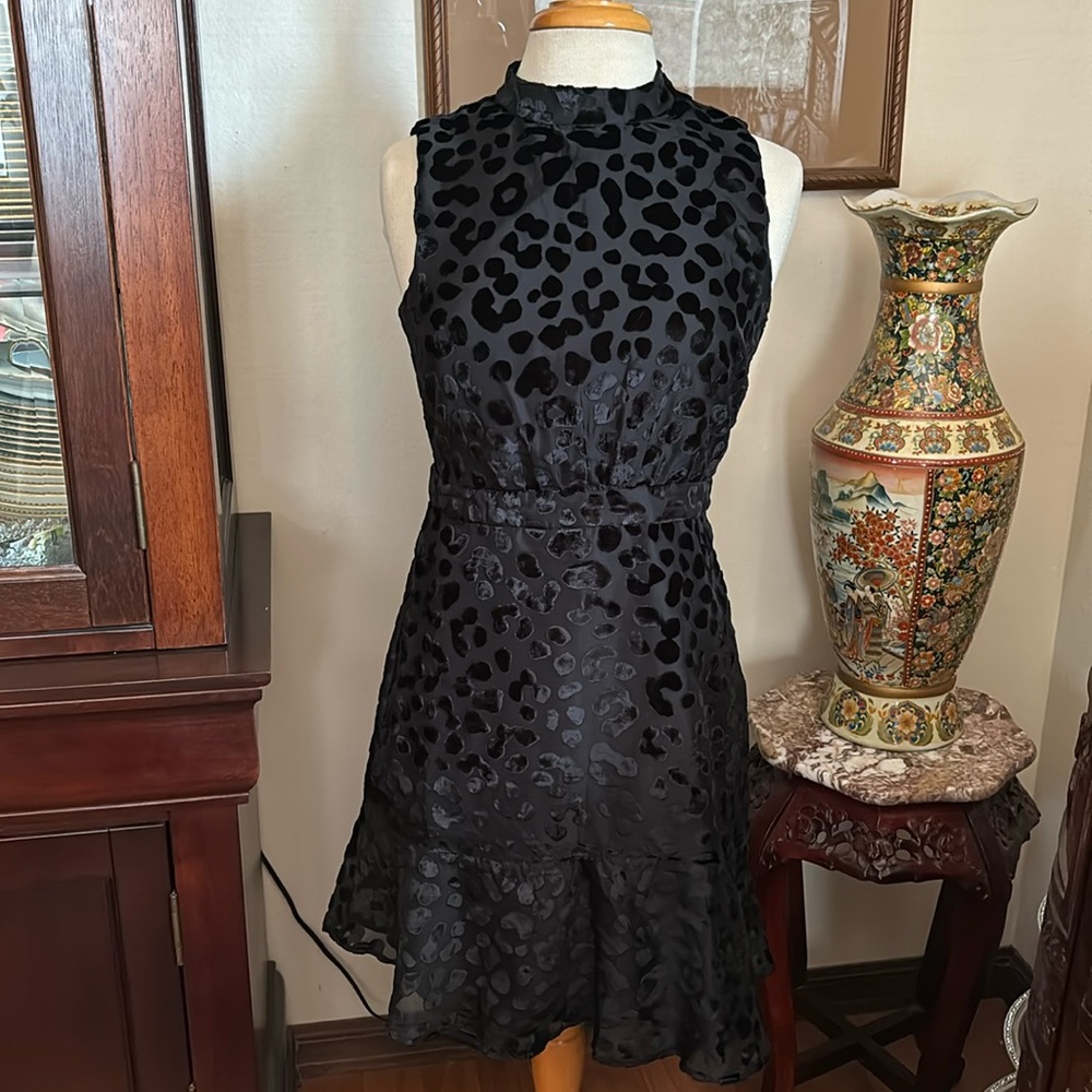 Ann Taylor black cocktail dress sz 6p